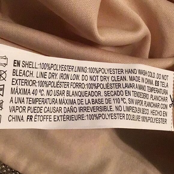 Forever 21 Gold All Over Sequin Halter Cut Fully Lined Holiday Top NEW - Picture 10 of 10